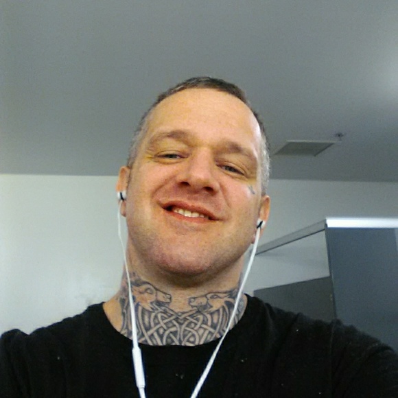 Meet your Posher, Zachary - Picture 1 of 8